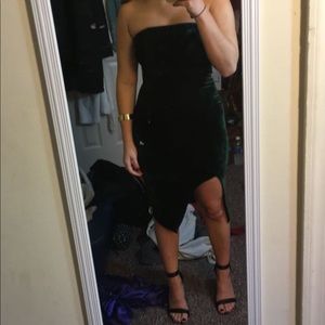 Forest Green Velvet Strapless Lulu’s Dress | XS